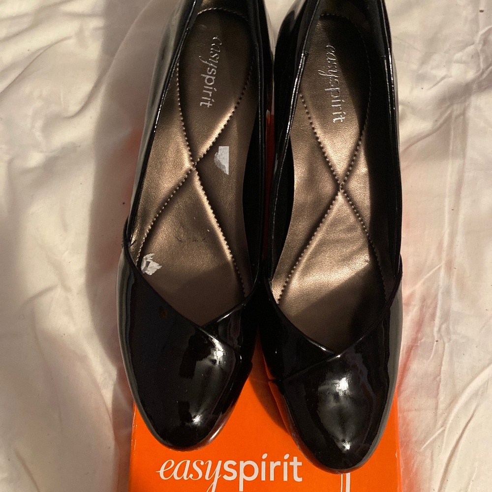 Dress shoes
